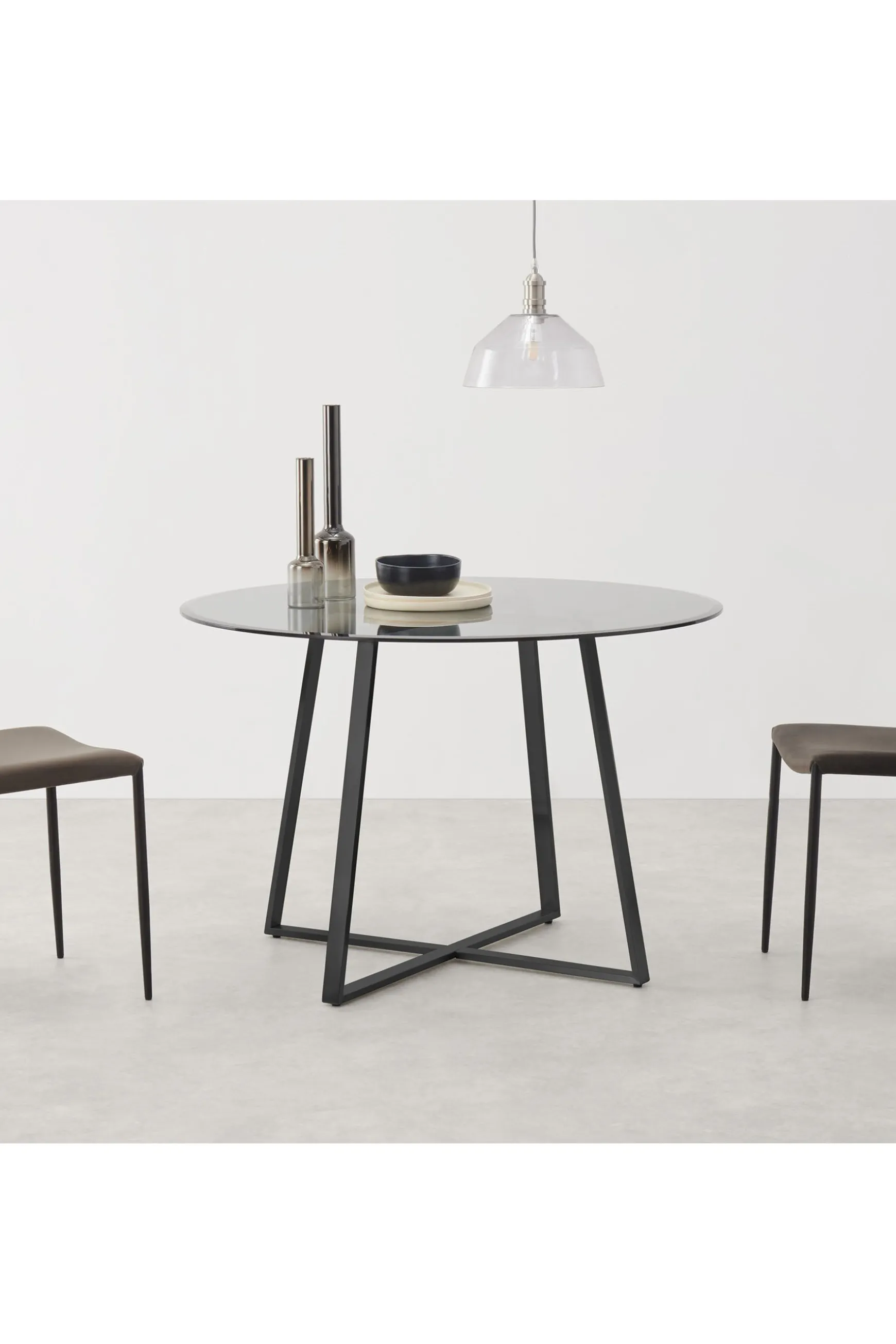 Online Haku 4 Seater Round Dining Table Dining Tables