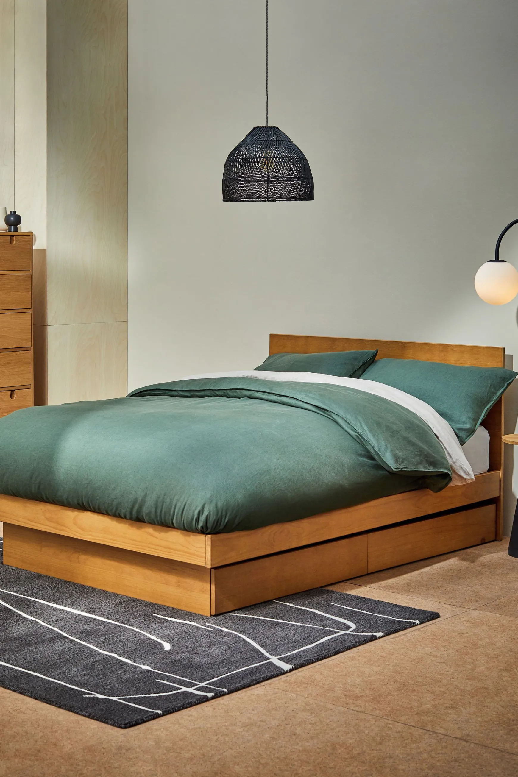 Outlet Meiko Storage Bed Beds