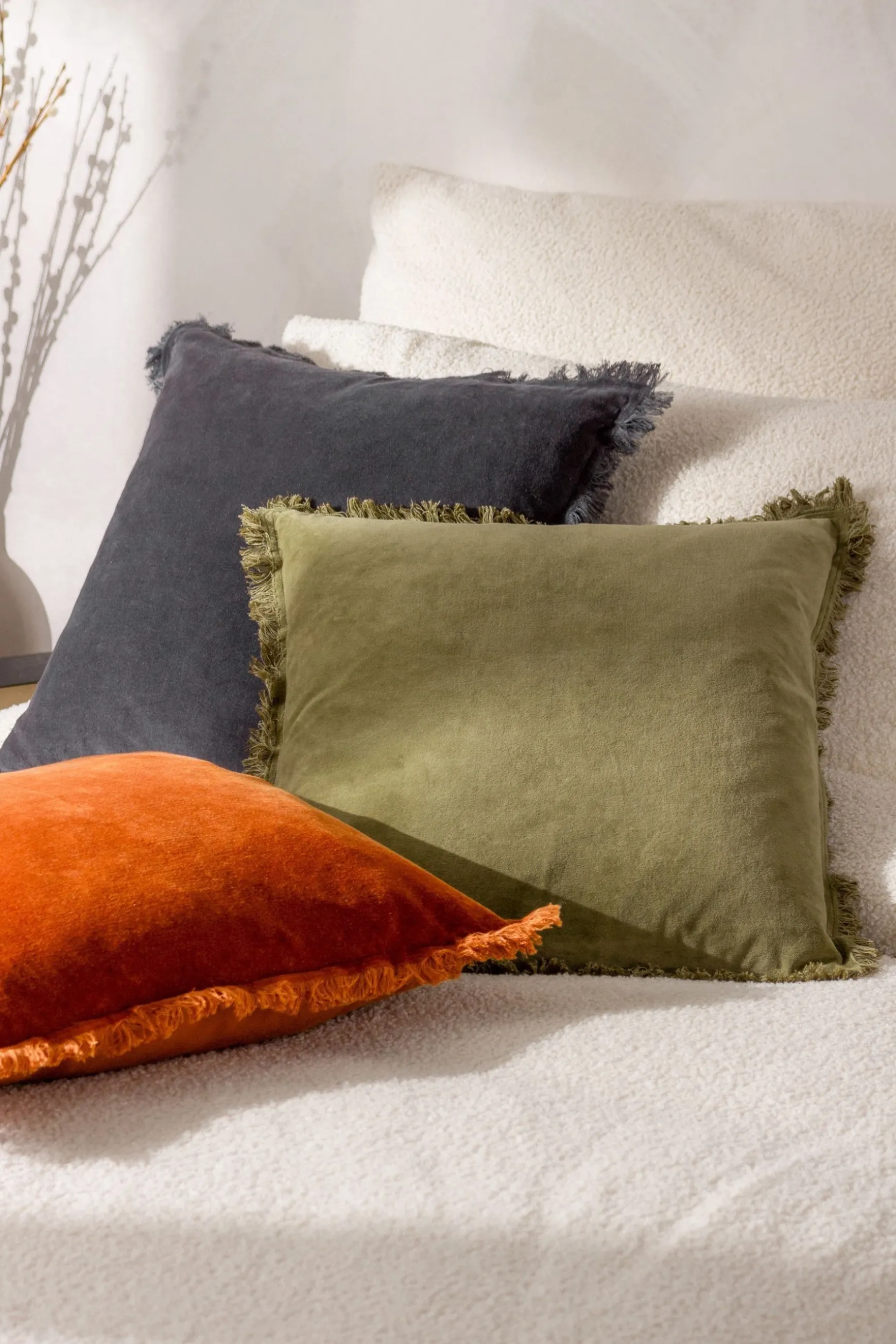 Clearance Jaye Velvet Fringed Polyester Filled 100% Cotton Cushion Velvet Cushions | Cotton Cushions