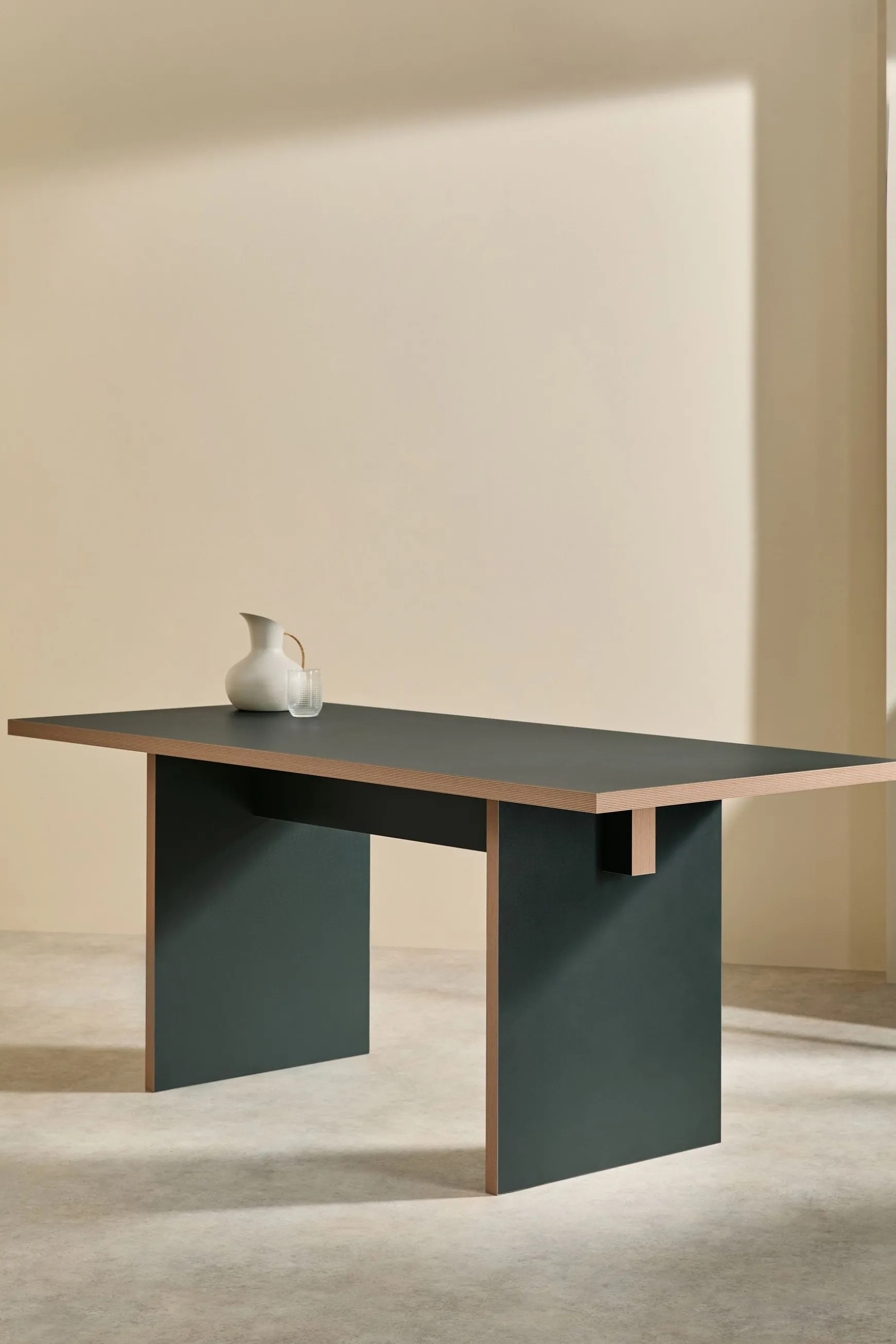 Store Zayla Fixed Dining Table Dining Tables